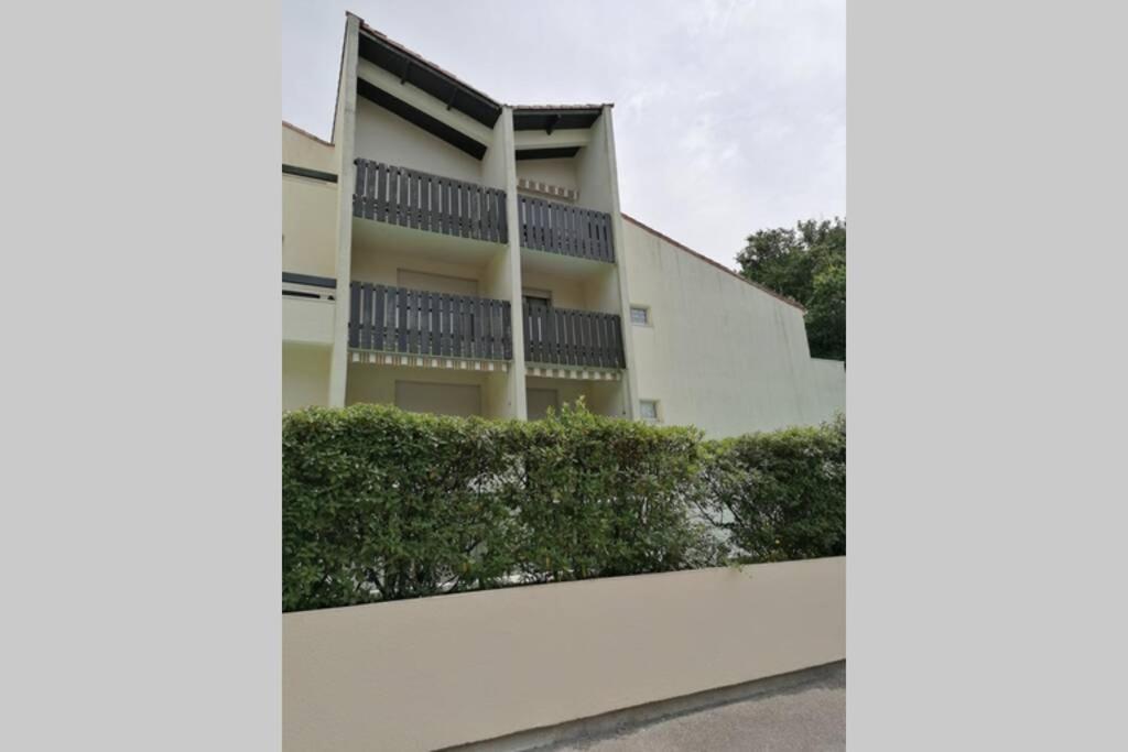 Agreable Studio Avec Terrasse A150M De La Plage Leilighet Saint-Georges-de-Didonne Eksteriør bilde